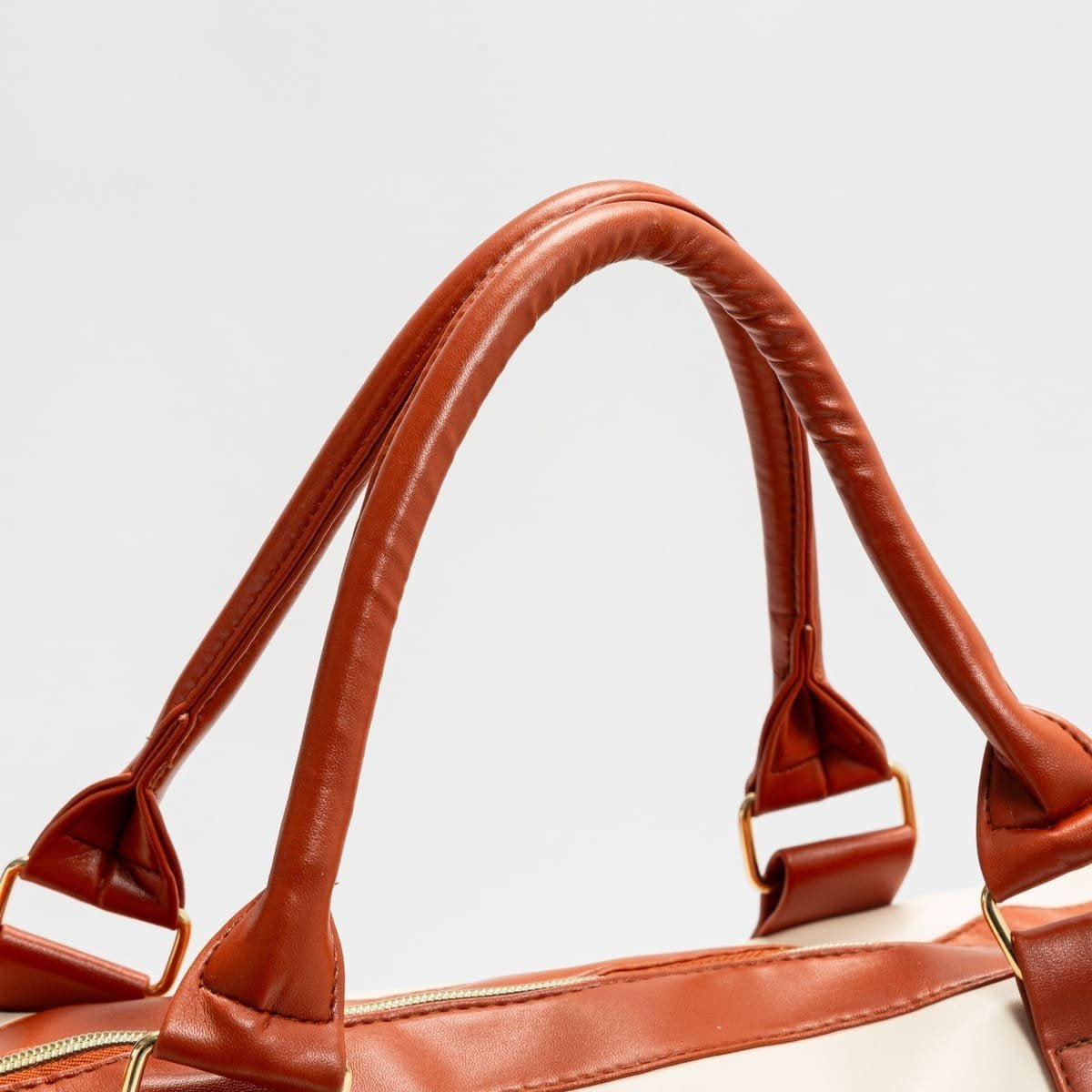 Monikäyttöinen matkalaukku